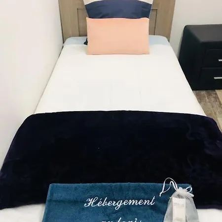 Au Logis Hébergement de vacances Souge-le-Ganelon