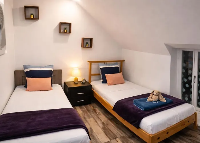 Au Logis Dom wakacyjny Souge-le-Ganelon